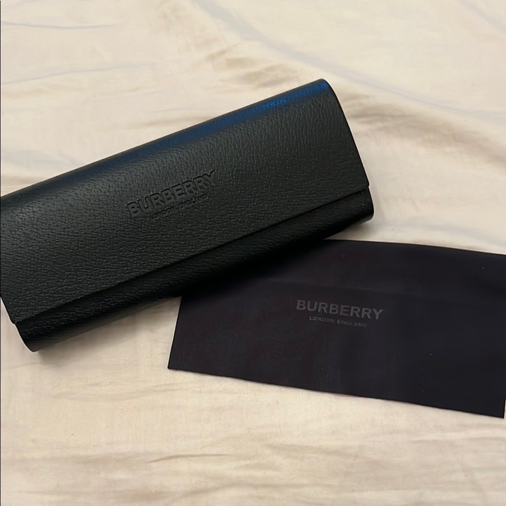 Burberry Black Sunglasses/Glasses Case